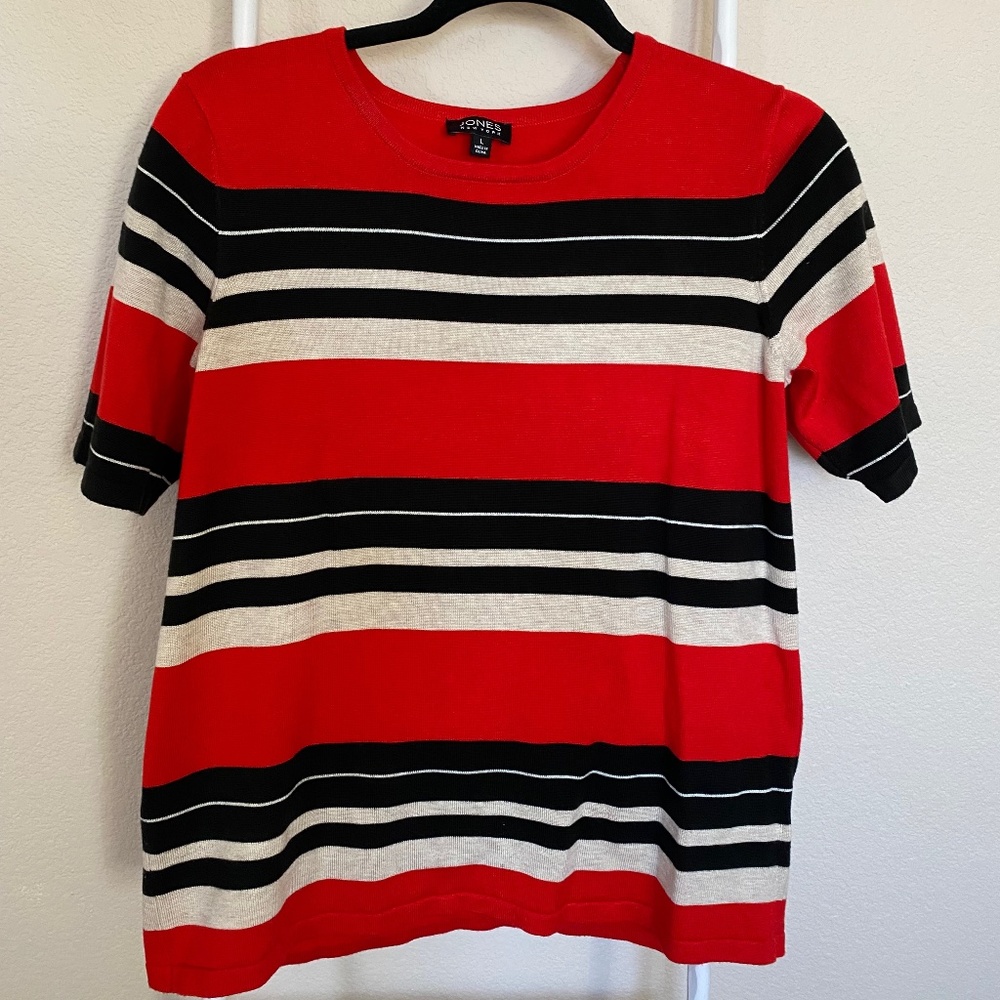 Jones New York Short Sleeve Sweater Size L